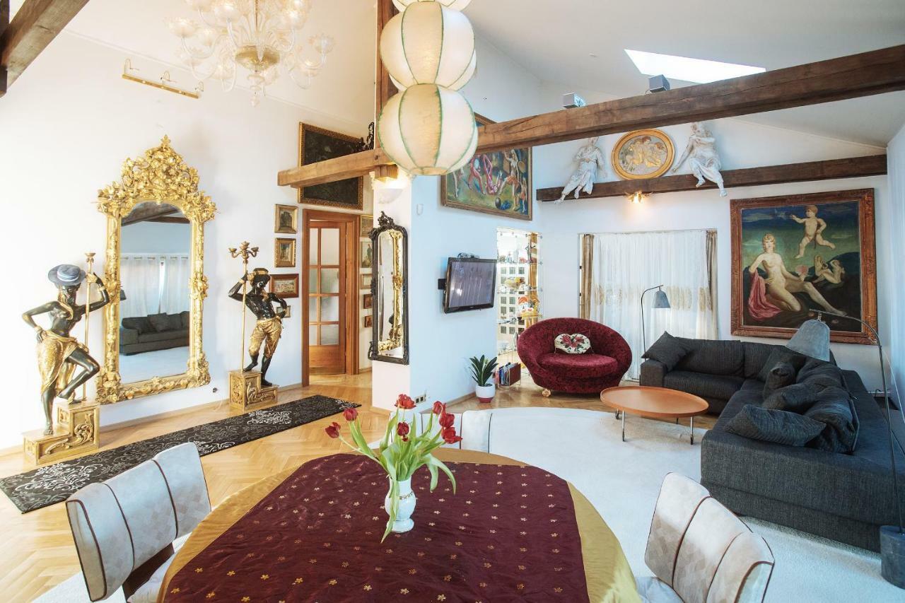 Unique Luxury Loft With Terrace In Old Town Leilighet Praha Eksteriør bilde