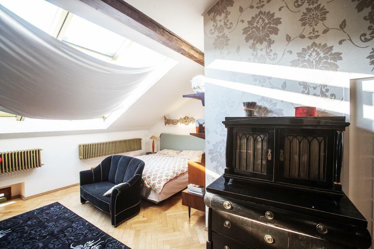Unique Luxury Loft With Terrace In Old Town Leilighet Praha Eksteriør bilde