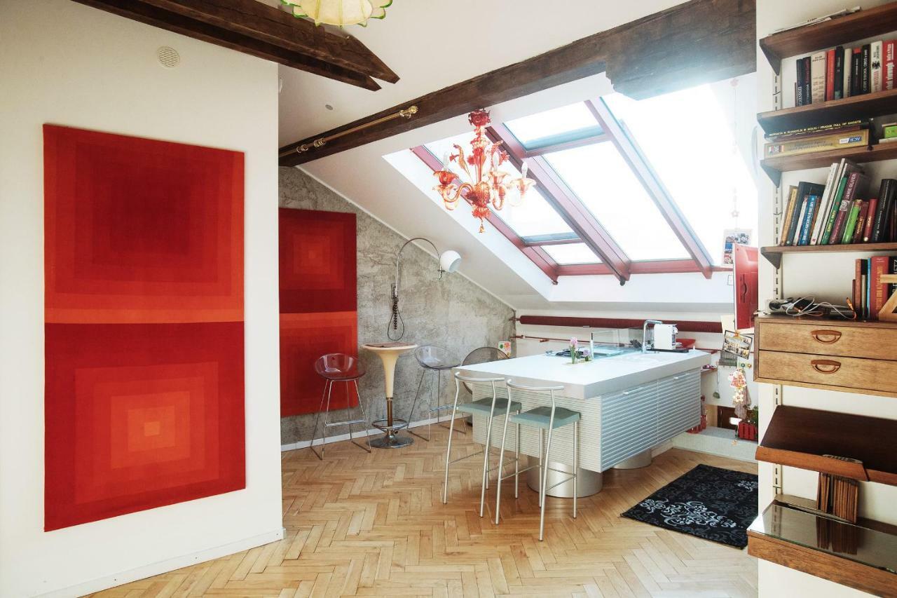 Unique Luxury Loft With Terrace In Old Town Leilighet Praha Eksteriør bilde