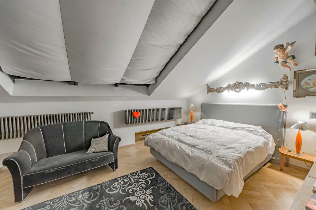 Unique Luxury Loft With Terrace In Old Town Leilighet Praha Eksteriør bilde