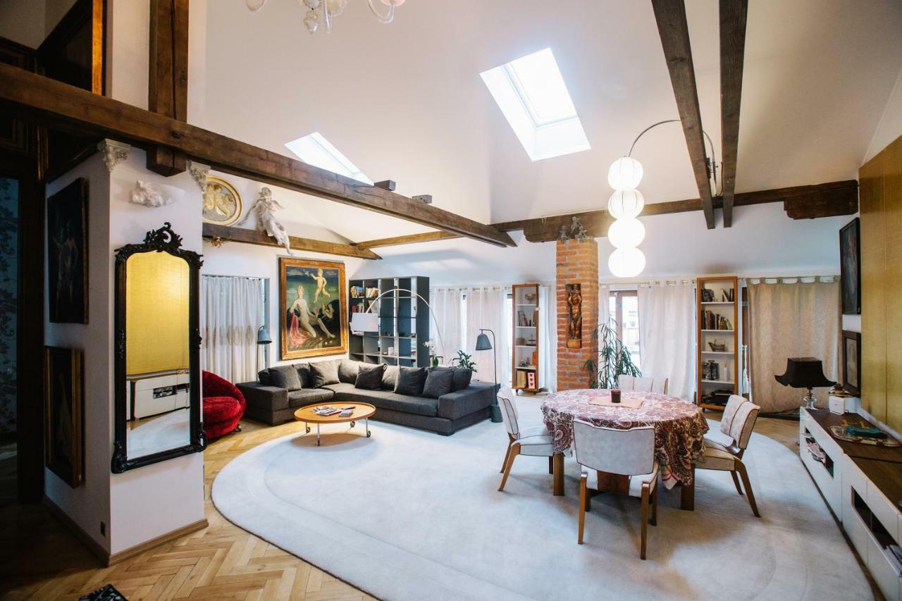 Unique Luxury Loft With Terrace In Old Town Leilighet Praha Eksteriør bilde